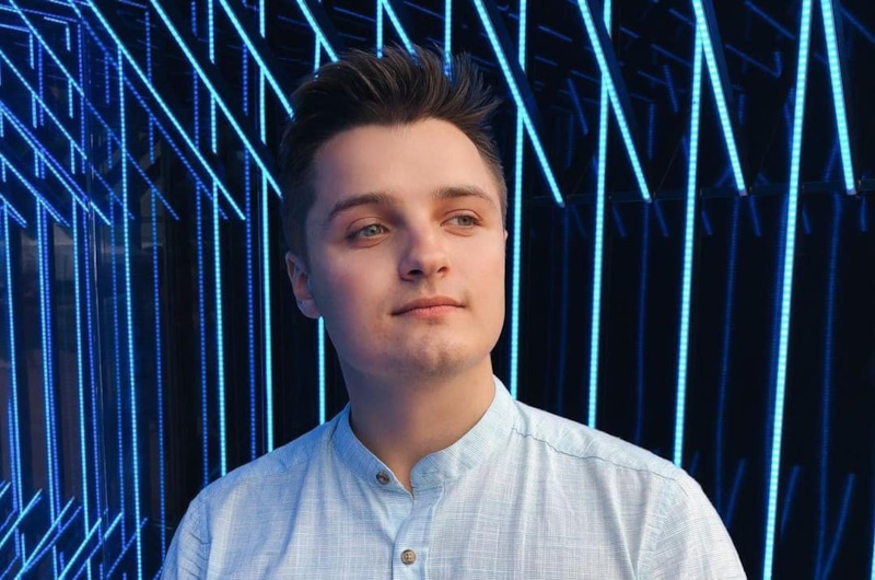 Блогер Женя Белозеров