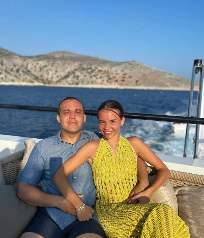 Умар Кремлев с женой Анастасией Умар Кремлев с женой Анастасией