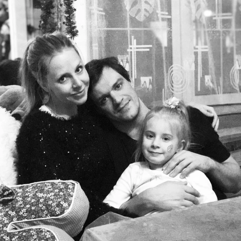 Яна Чигир с бывшим мужем Антоном Наумовым и дочерью