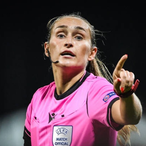 Футбольный судья и арбитр ФИФА Вера Опейкина