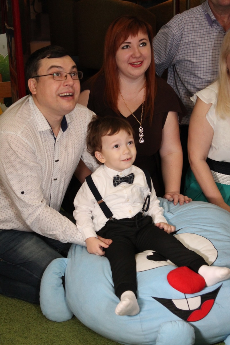 Ярослав Матвеев и его родители