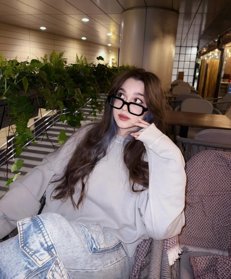 Стример и блогер из Санкт-Петербурга Rochersha