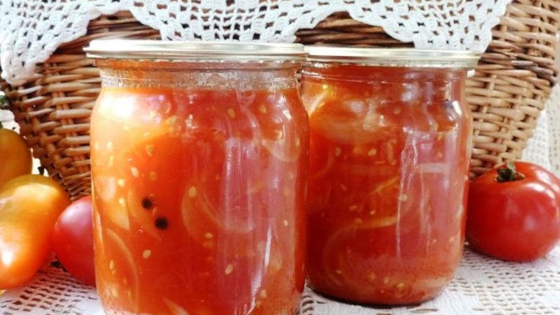 Соус на зиму: томаты и специи в банках