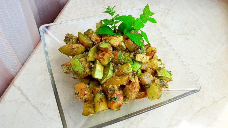 Гастрономический триумф: кабачки с ореховой заправкой