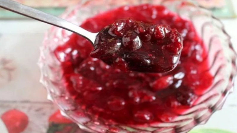 Вишня и смородина: джем на зиму