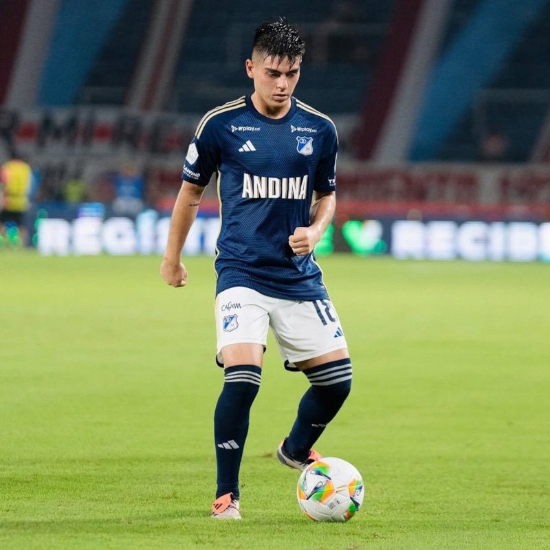 Полузащитник клуба «Мильонариос» Даниэль Руис Ривера