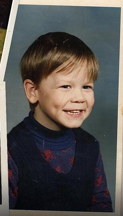 Джон Синa в детстве