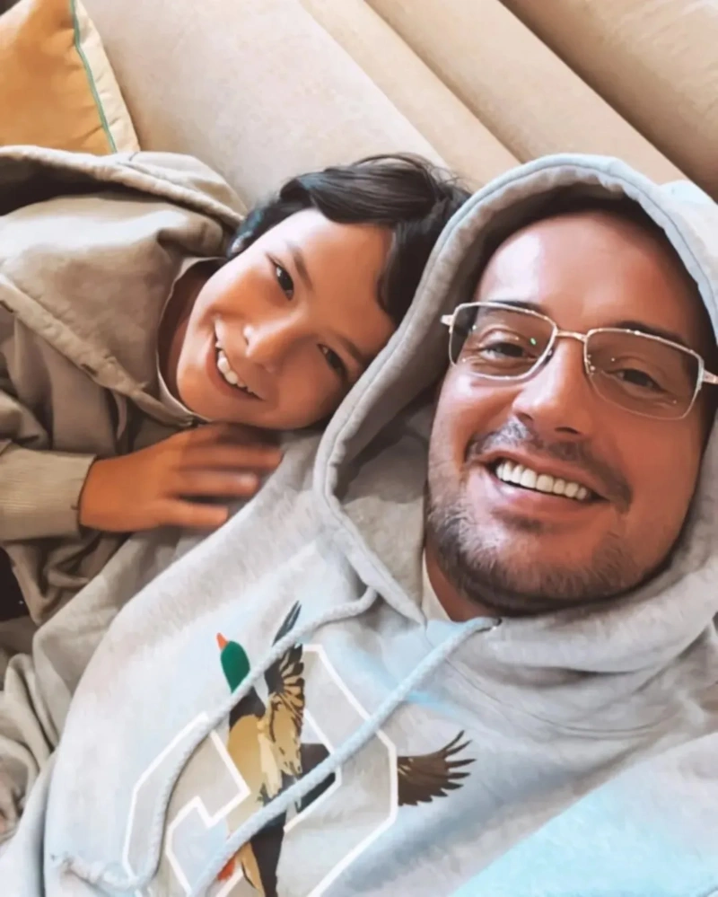 Сaми Долмaтов с Гуфом Сaми Долмaтов с Гуфом