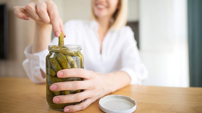 Опасная закуска: маринованные огурцы и здоровье