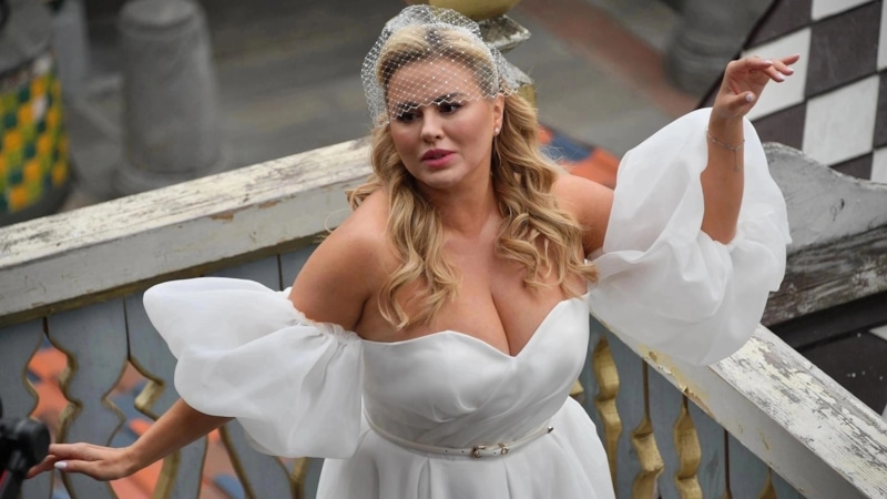 Анна Семенович чуть не сварилась заживо на Майорке