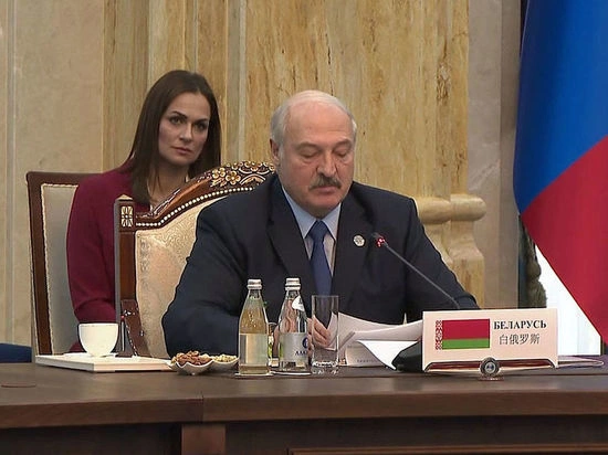 Наталья Эйсмонт и Александр Лукашенко Наталья Эйсмонт и Александр Лукашенко