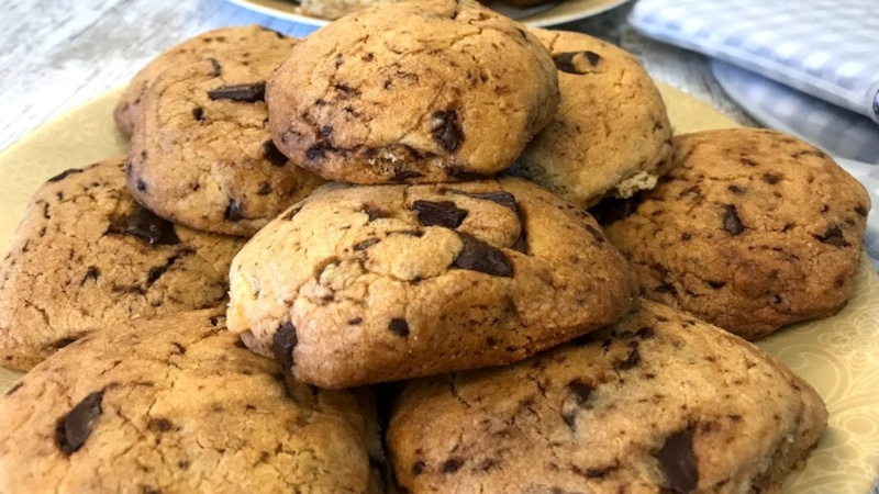 Нью-йоркское печенье: шоколад и орехи