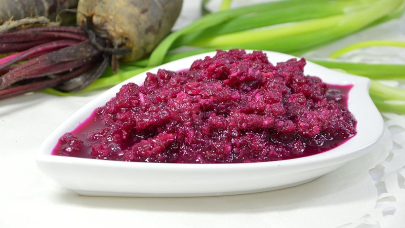 Хрен с чили: пикантная заготовка