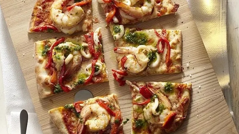 Пицца с кальмарами: вкус моря