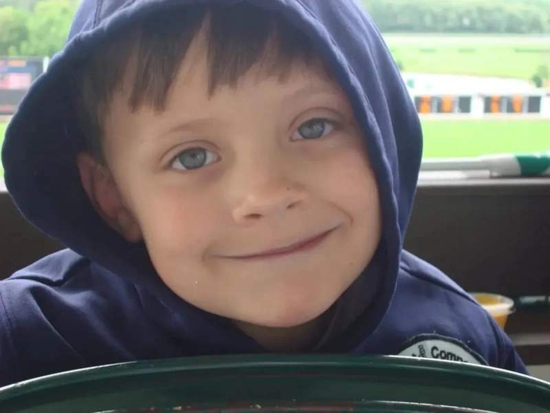 Майкл Глосс в детстве