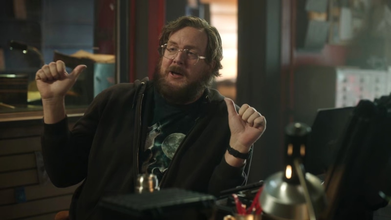 Стив Эйджи в сериале «Миротворец»