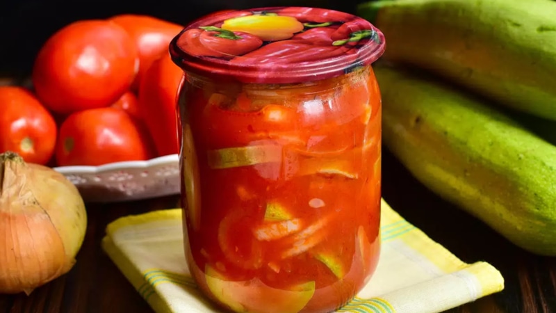 Лечо из кабачков: зимняя заготовка