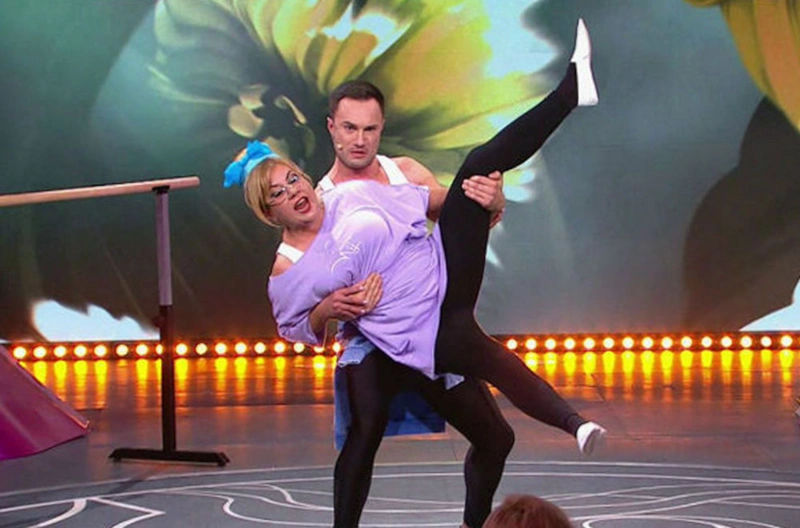 Евгений Бороденко и Марина Федункив в Comedy Woman