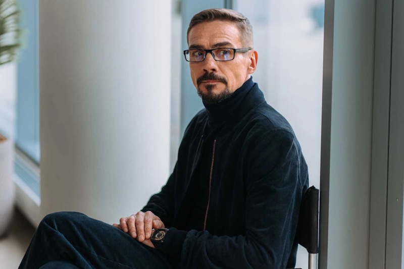 Денис Никифоров умудрился сломать ногу дома