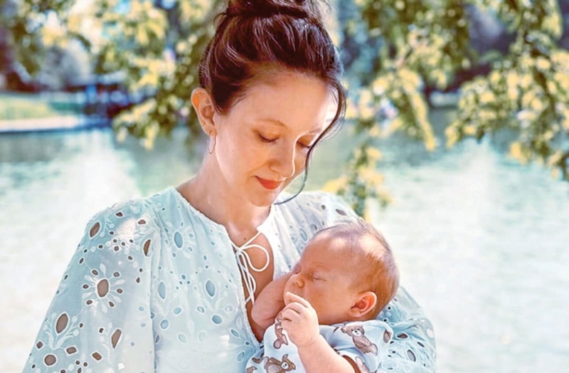 Яна Гладких стала многодетной матерью Яна Гладких стала многодетной матерью