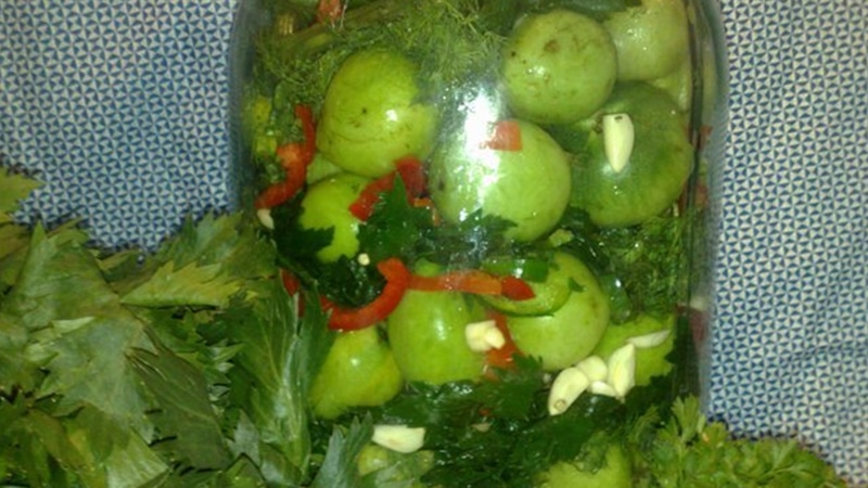 Помидоры по-грузински: фаршированные и пряные