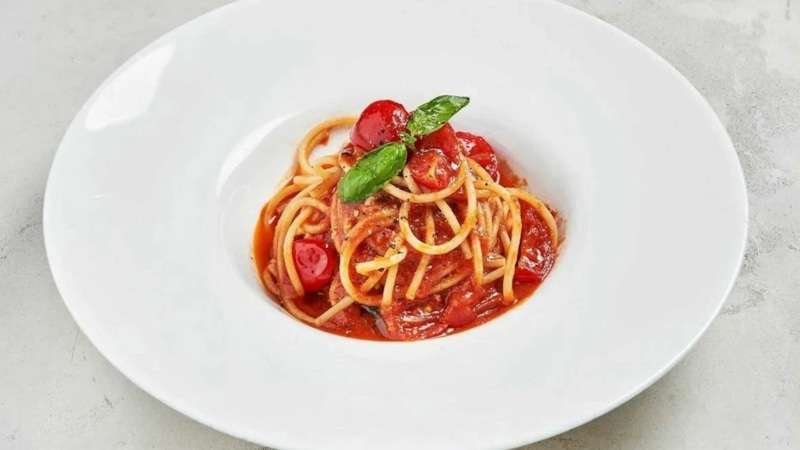 Паста «Помодоро»: соус и спагетти