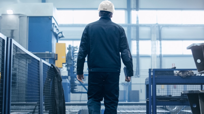 Производственные риски для левшей: эргономика и травмы Производственные риски для левшей: эргономика и травмы