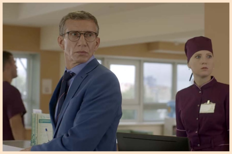 Кадр из сериала «Никогда не разговаривай с незнакомками»