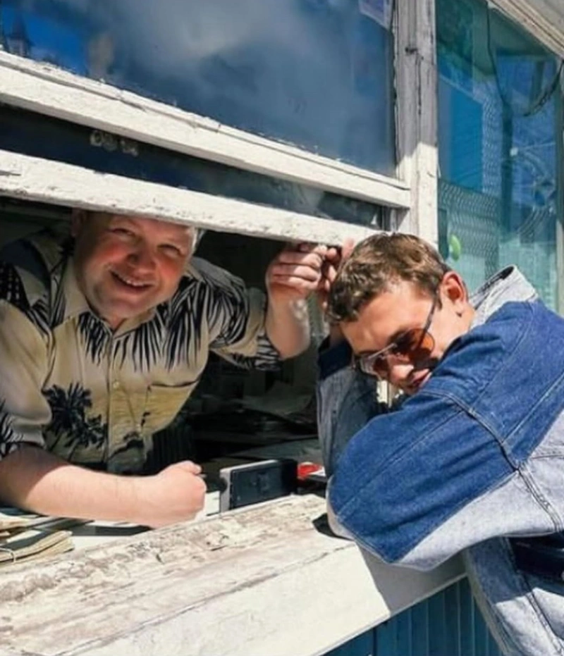 Дмитрий Смолев и Никита Кологривый в сериале «Комбинация» Дмитрий Смолев и Никита Кологривый в сериале «Комбинация»