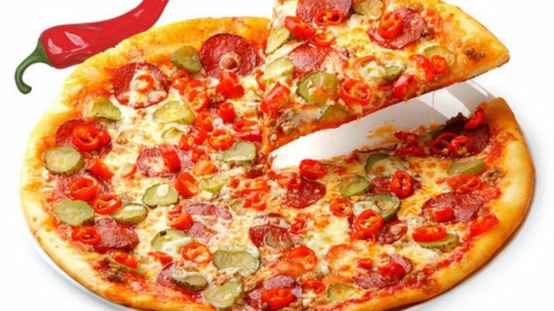 Острая пицца «Дьябло»: с салями и чили