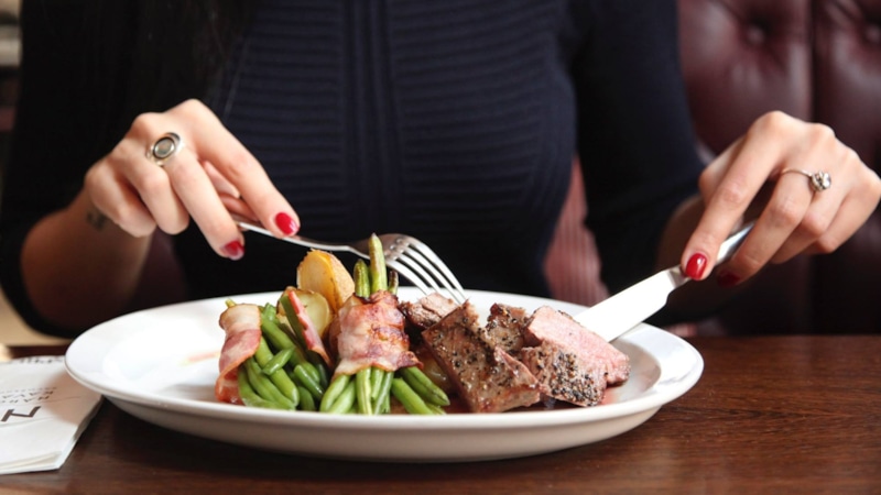 Горячая еда: риск для ЖКТ