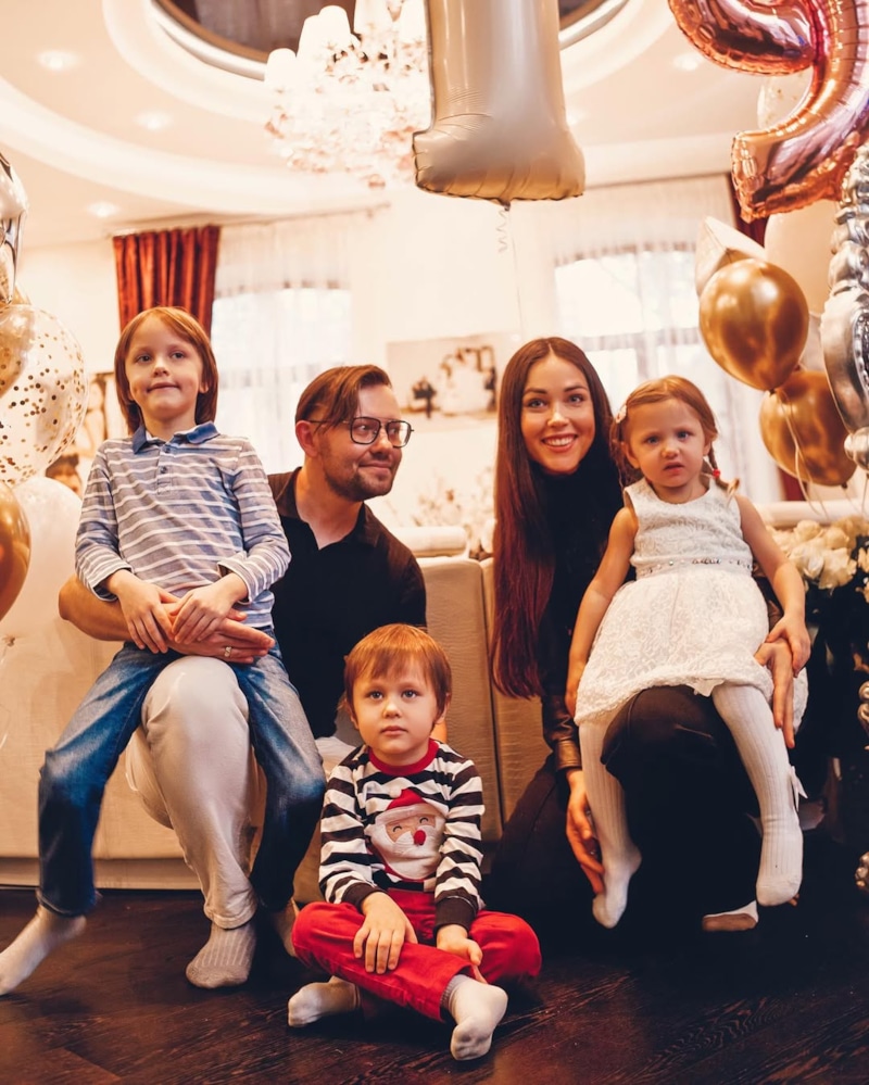 Мария Пугачева с мужем Ильей Пугачевым и детьми Мария Пугачева с мужем Ильей Пугачевым и детьми