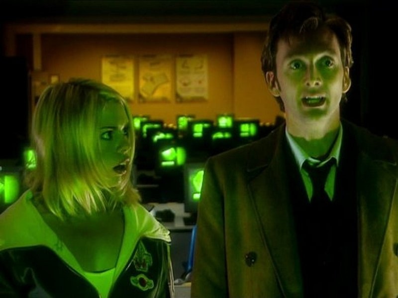 Дэвид Теннант и Билли Пайпер в сериале «Доктор Кто»