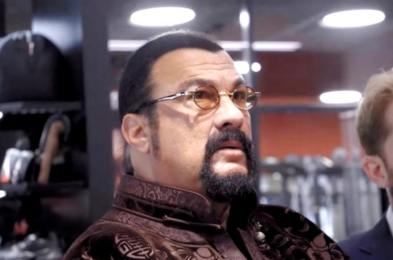 Стивен Сигал запустил масштабный бизнес в России Стивен Сигал запустил масштабный бизнес в России