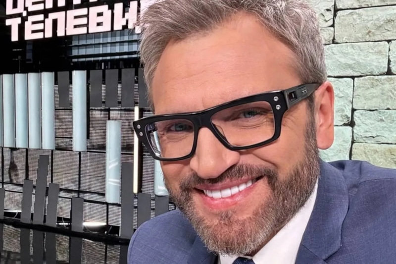 50-летний Вадим Такменев празднует появление внучки