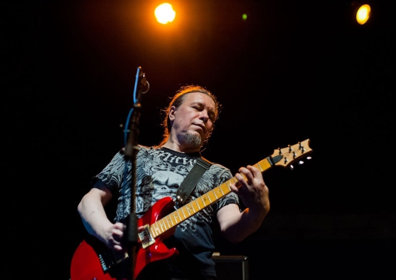 Гитарист «Рондо» Игорь Жирнов Гитарист «Рондо» Игорь Жирнов