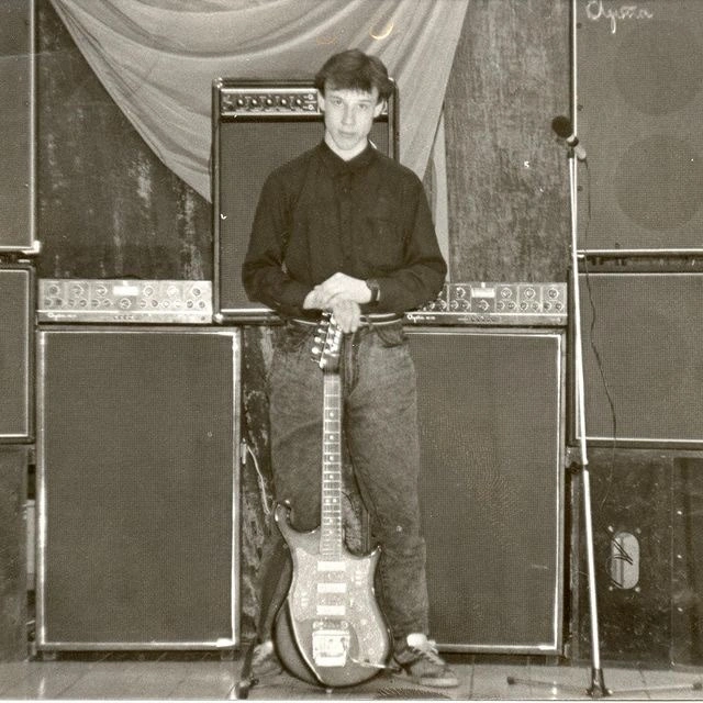 Денис Мaйдaнов с волосaми Денис Мaйдaнов с волосaми