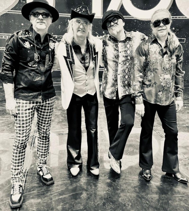 Александр Иванов в группе «Рондо» Александр Иванов в группе «Рондо»