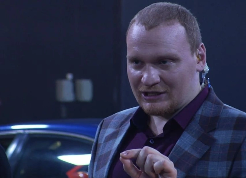 Сергей Сафронов в реалити-шоу «Битва экстрасенсов» Сергей Сафронов в реалити-шоу «Битва экстрасенсов»