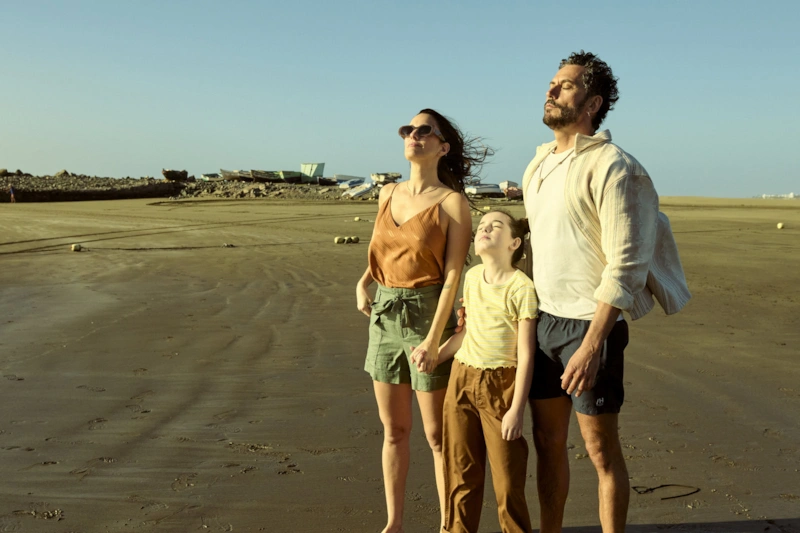 Сильвия Алонсо, Майя Зайтеги и Пако Леон в фильме «Детки: Инструкция не прилагается» Сильвия Алонсо, Майя Зайтеги и Пако Леон в фильме «Детки: Инструкция не прилагается»