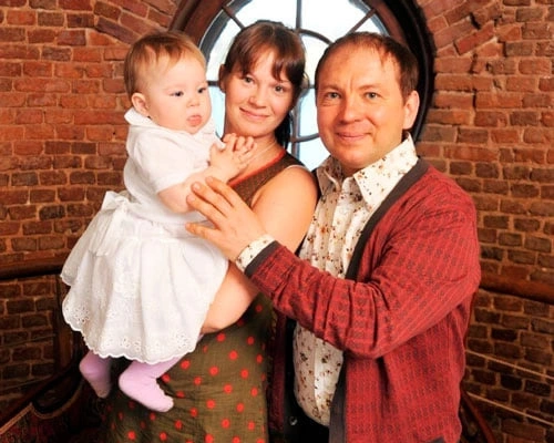 Андрей Федорцов с женой и дочерью