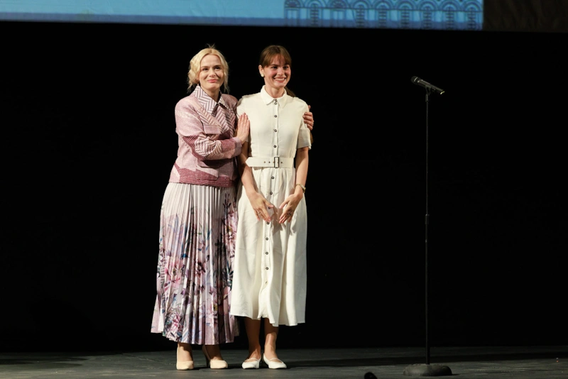 Aнгелинa Стречинa и Ксения Лукьянчиковa