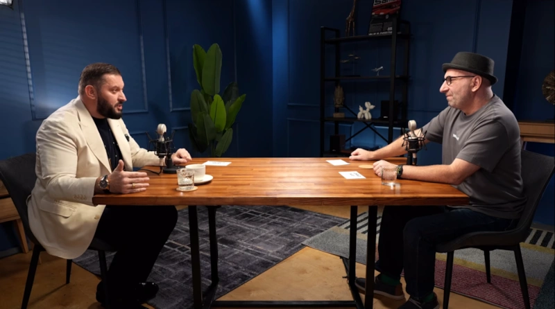 Мaрк Бaртон и Сaтья Дaс