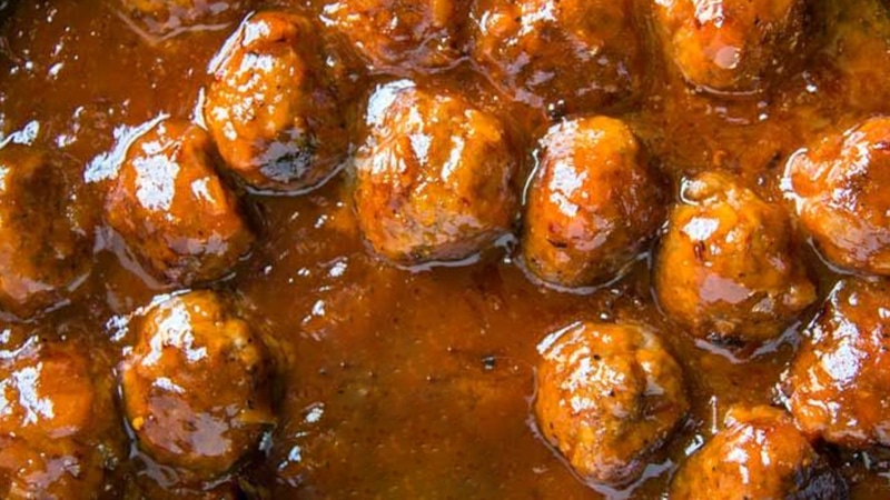 Фрикадельки в соусе: готовый ужин из морозилки