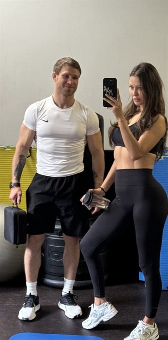 Артем Ржата с женой Артем Ржата с женой