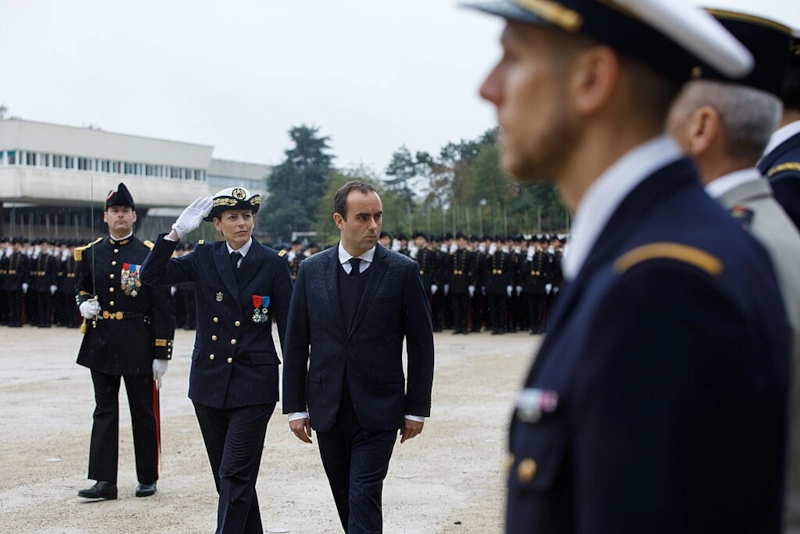 Себастьен Лекорню в должности министра Вооруженных сил Франции