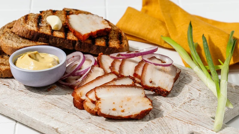 Сало в шелухе: вкус копчения