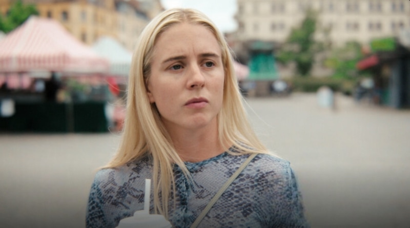 Карла Сен в сериале «Меня бросила половина Мальме» Карла Сен в сериале «Меня бросила половина Мальме»