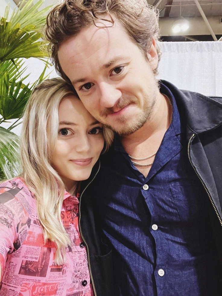 Грейс Ван Дин и Джозеф Куинн