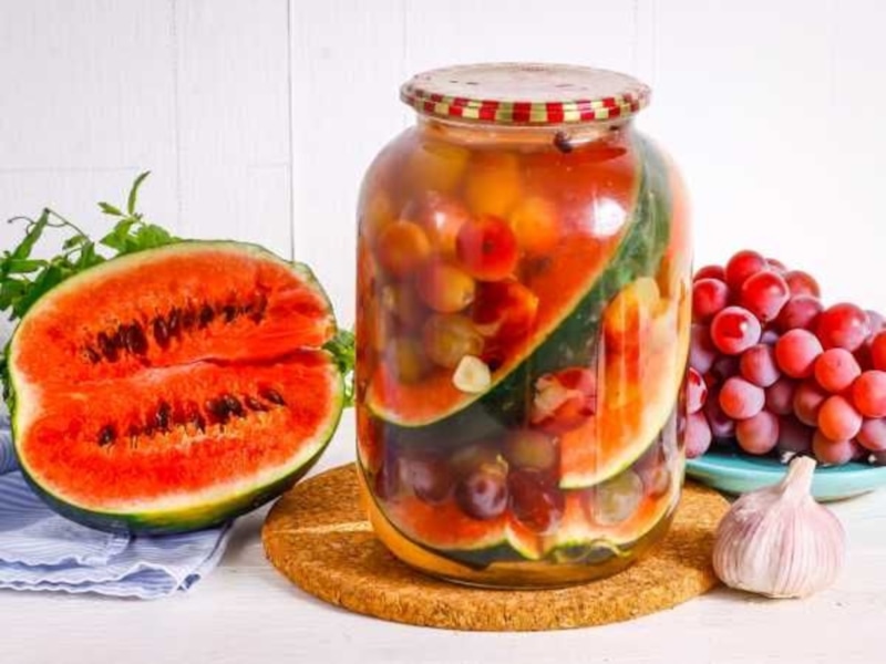 Варенье из арбуза и винограда: чудо за стеклом